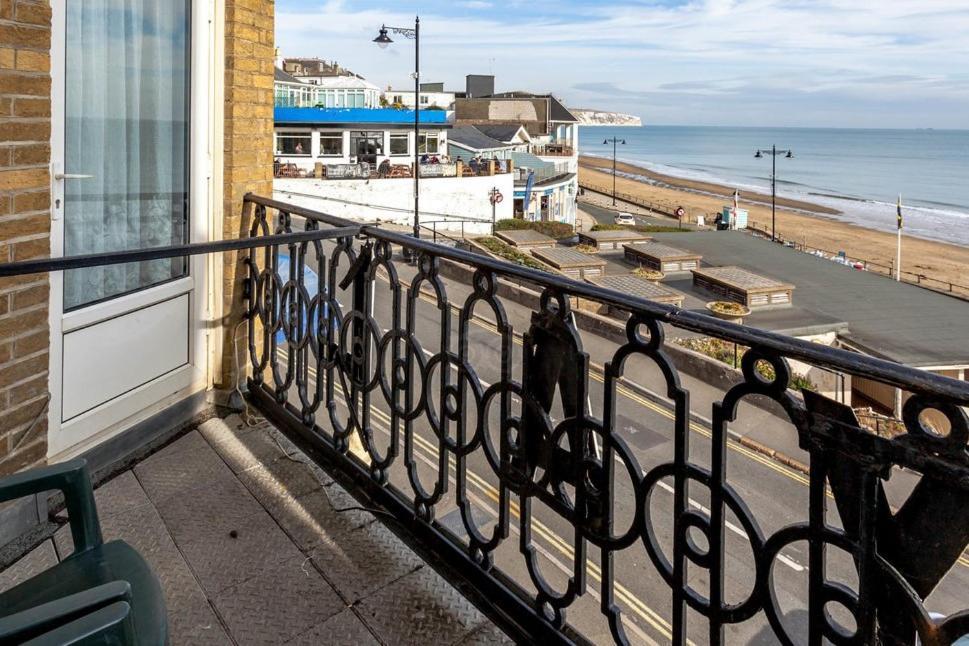 Royal Pier Hotel Sandown Exterior foto